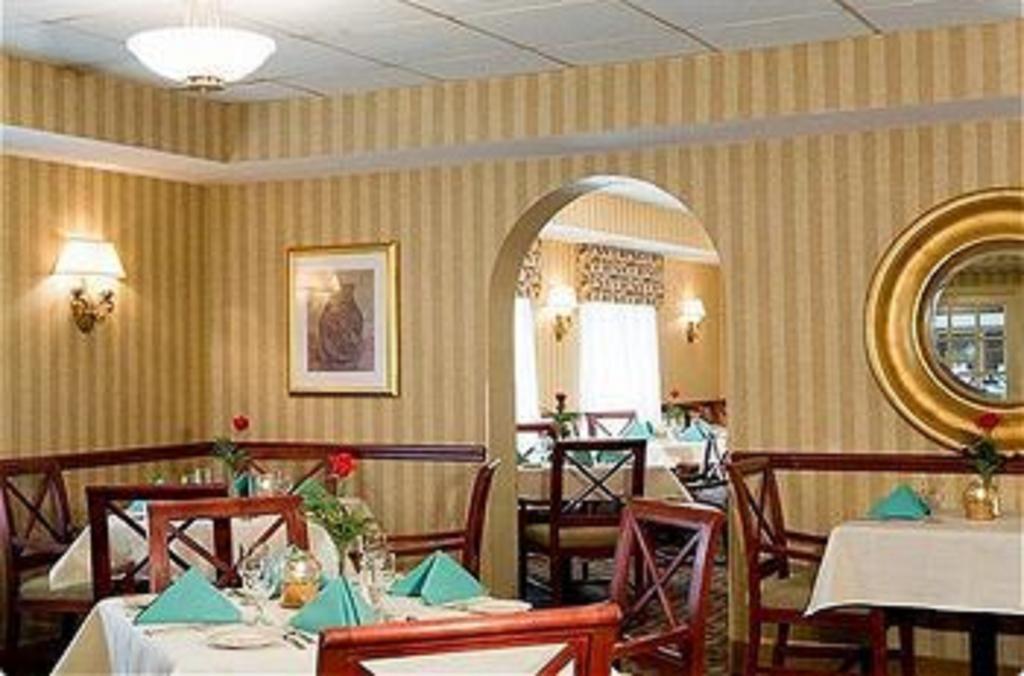 Radisson Hotel And Suites Chelmsford-Lowell Restaurant foto